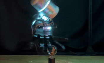 Blind grasp reflex: an anthropomorphic robot hand screws in a light bulb